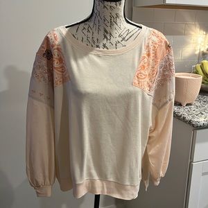 Patch work floral style NWOT long sleeve blouse